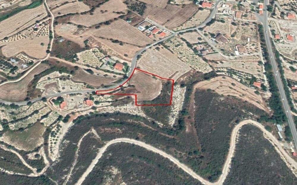 Land in Limassol, Cyprus, 5 904 m² - picture 1