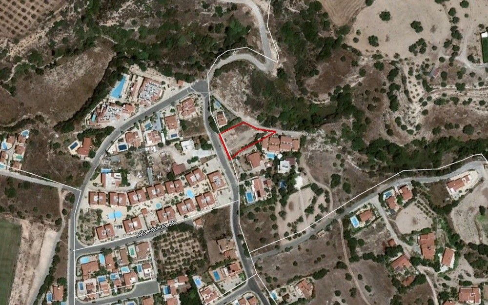 Terrain à Paphos, Chypre, 1 190 m² - image 1