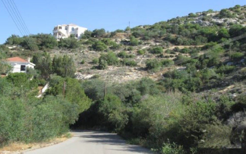 Terrain à Paphos, Chypre, 1 134 m² - image 1