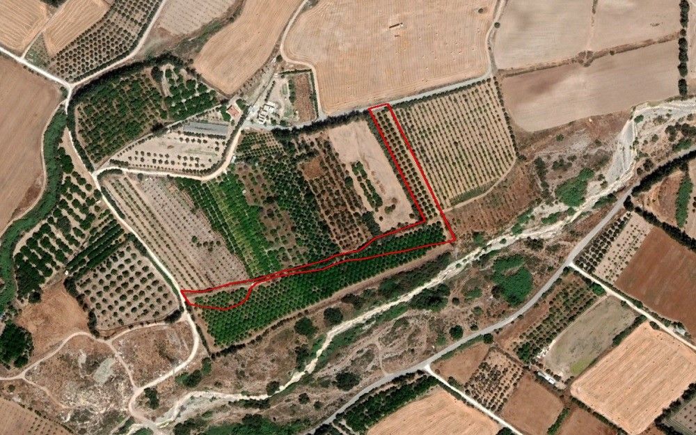 Terrain à Paphos, Chypre, 9 365 m² - image 1