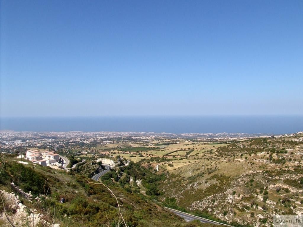 Terrain à Paphos, Chypre, 673 m² - image 1