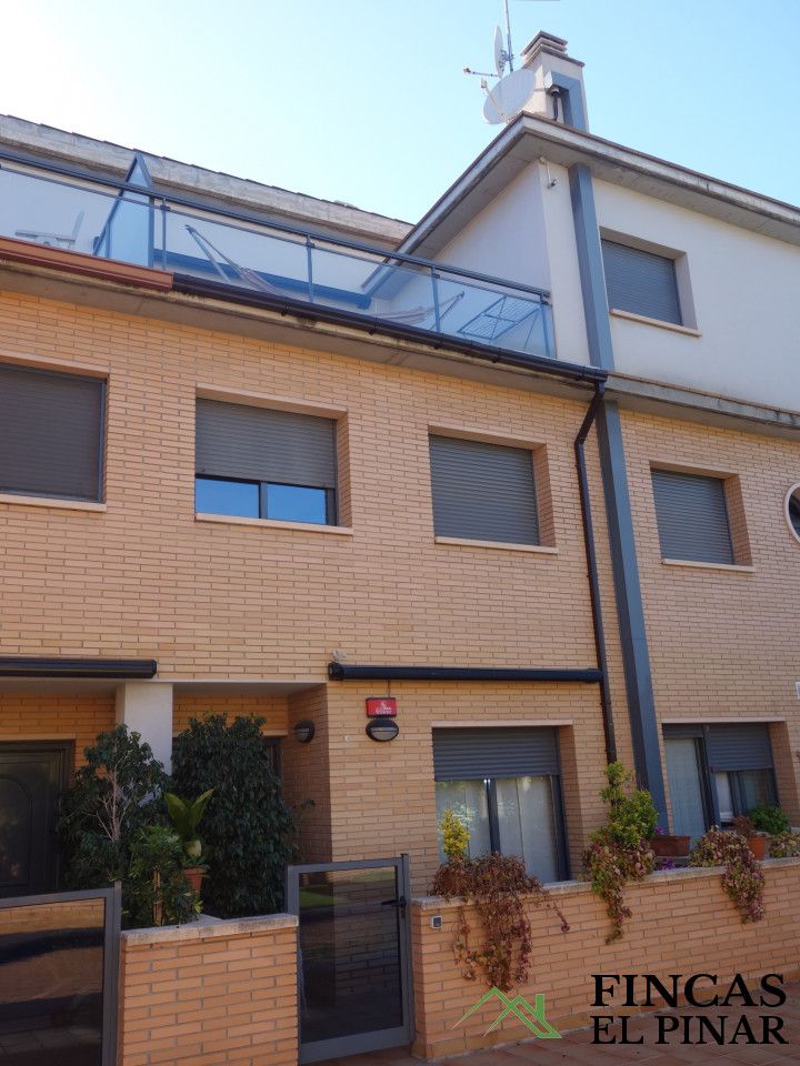 Townhouse a Gava, Spagna, 150 m² - foto 9