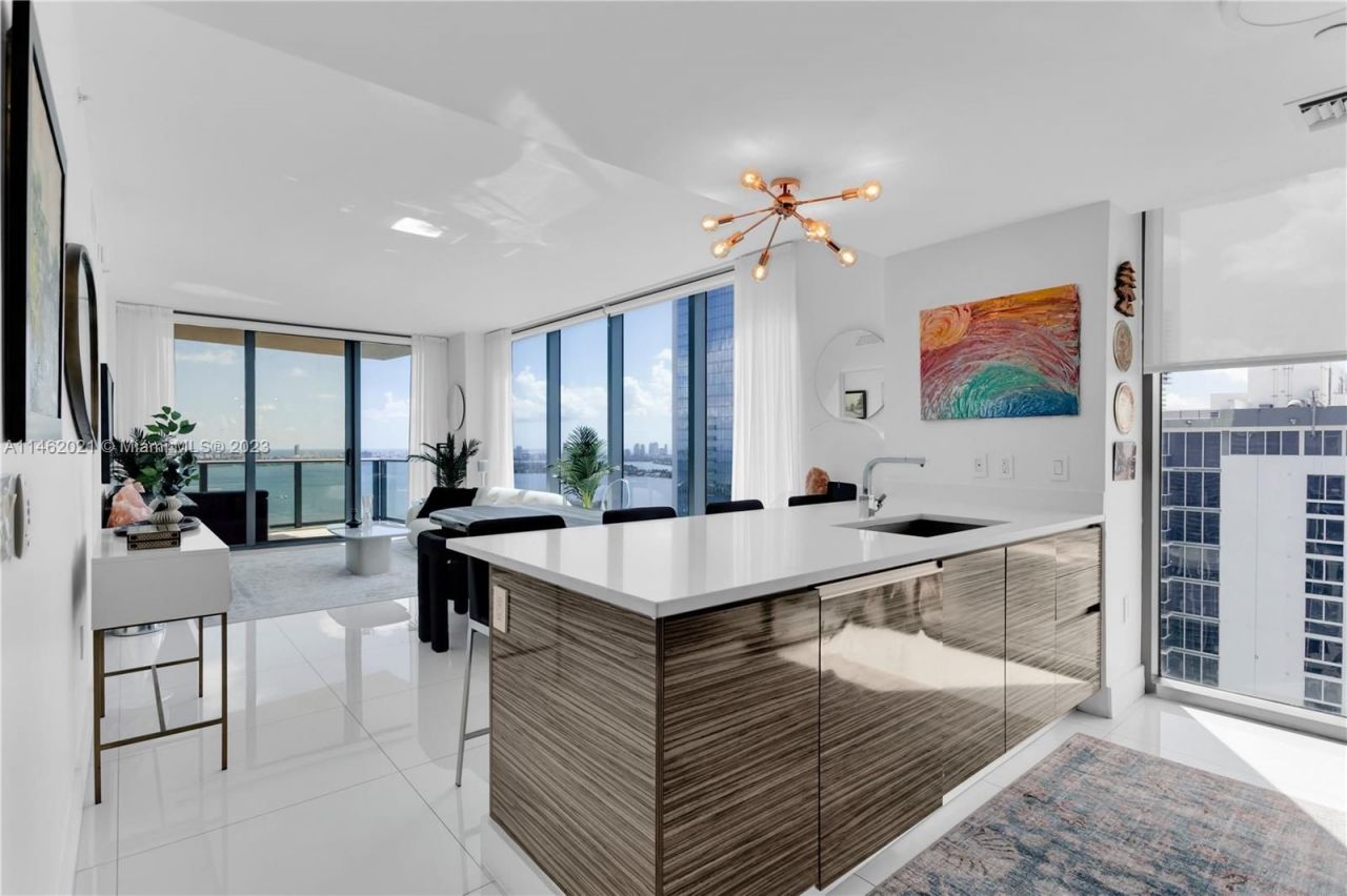 Flat in Miami, USA, 130 m² - picture 4