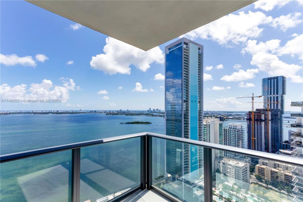 Flat in Miami, USA, 130 m² - picture 17