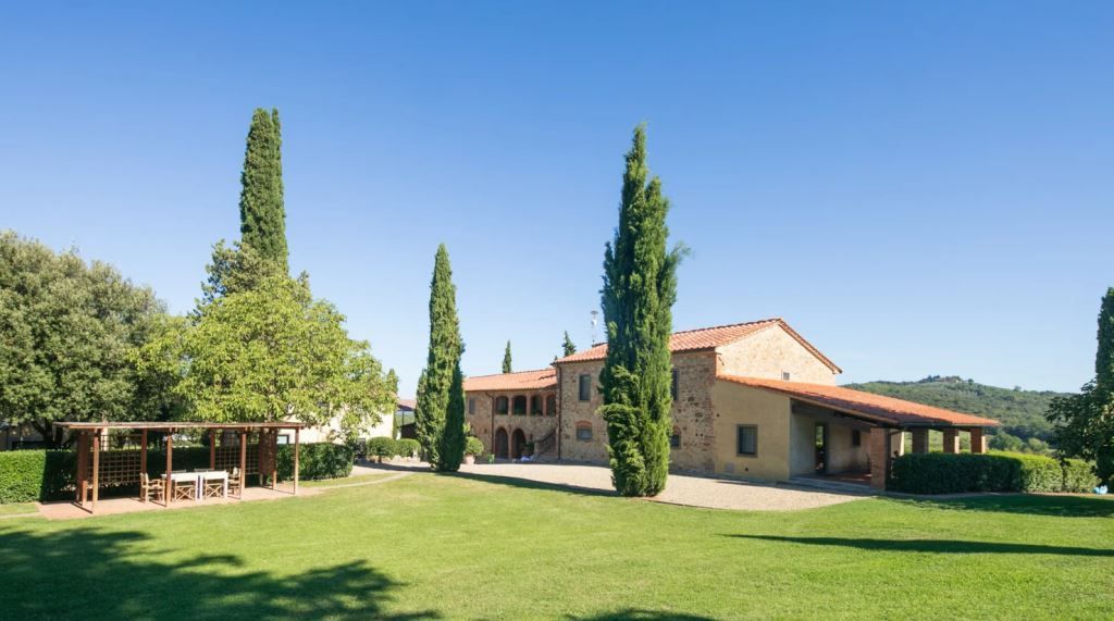 Casa di reddito ad Arezzo, Italia, 1 500 m² - foto 6