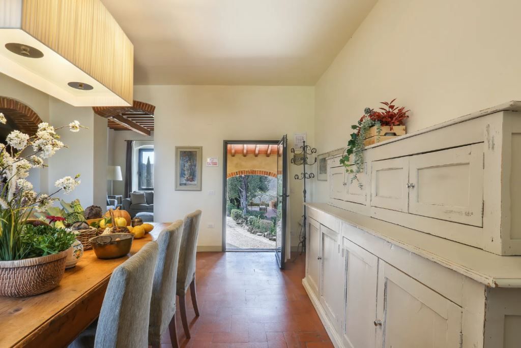 Casa di reddito ad Arezzo, Italia, 1 500 m² - foto 16