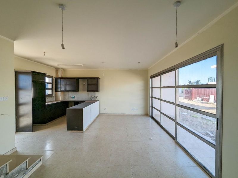 Casa di reddito a Paphos, Cipro, 674 m² - foto 6