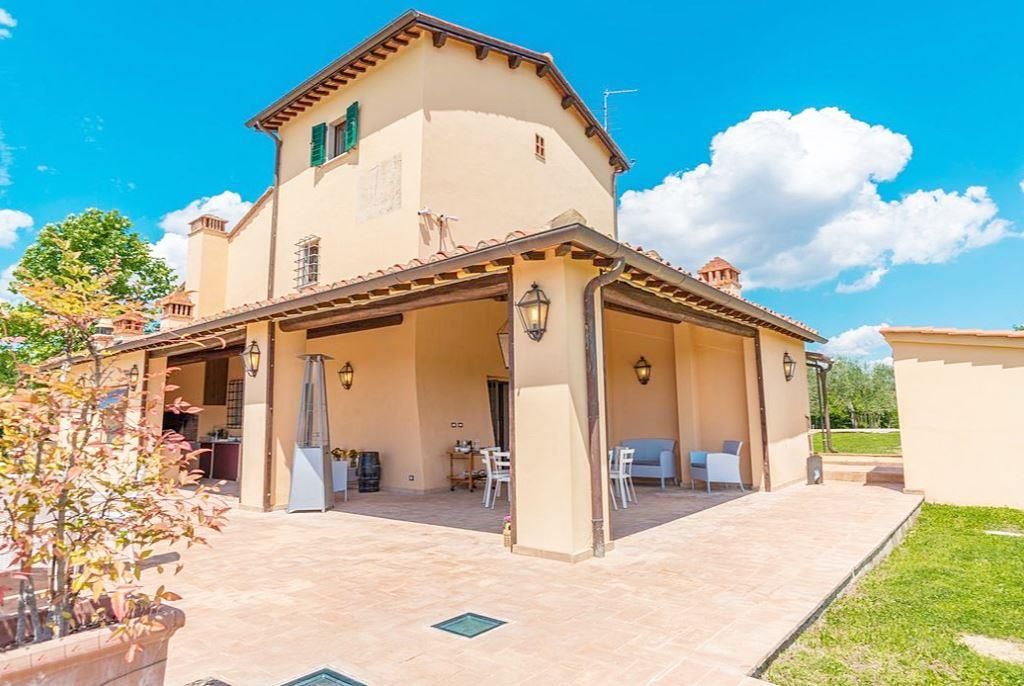 Villa à Florence, Italie, 660 m² - image 8