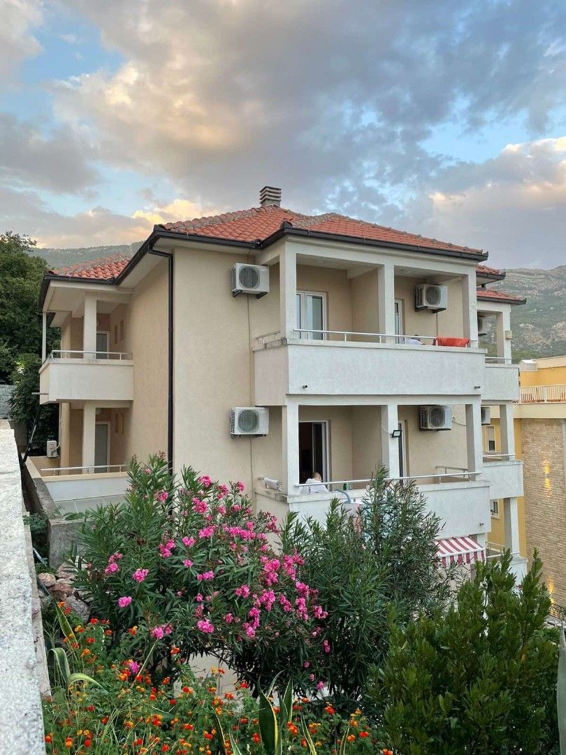 Hotel in Buljarica, Montenegro, 664 m² - picture 5