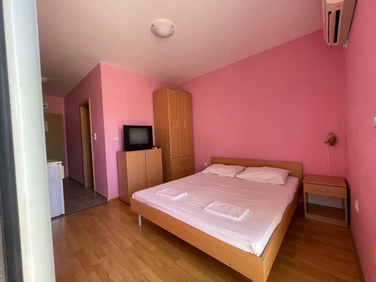 Hotel in Buljarica, Montenegro, 664 m² - picture 11