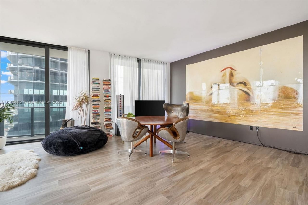 Piso en Miami, Estados Unidos, 220 m² - imagen 7