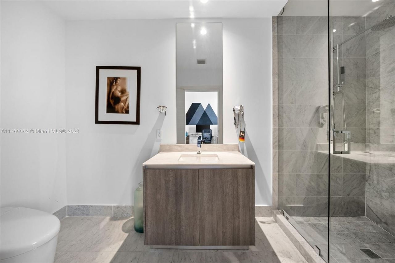 Piso en Miami, Estados Unidos, 220 m² - imagen 11