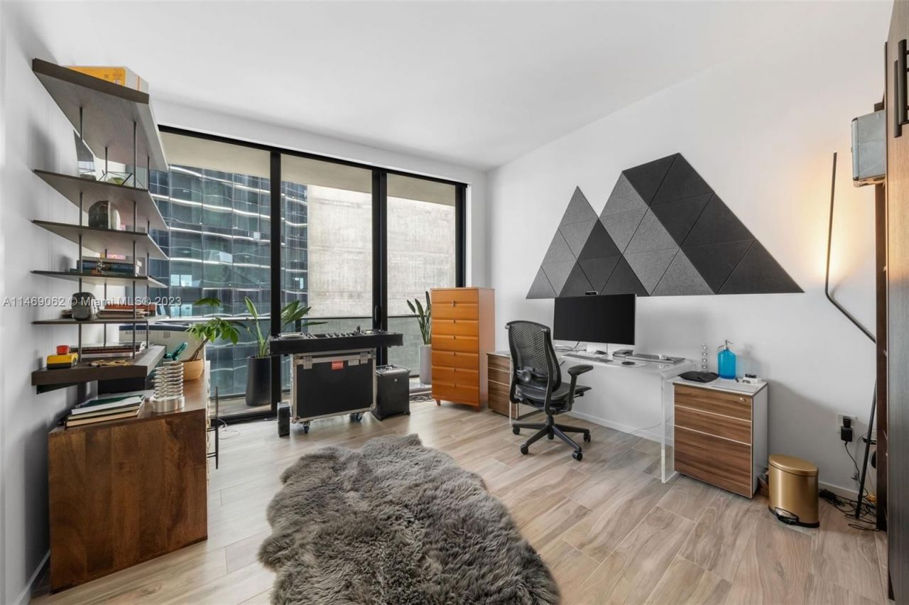 Piso en Miami, Estados Unidos, 220 m² - imagen 10