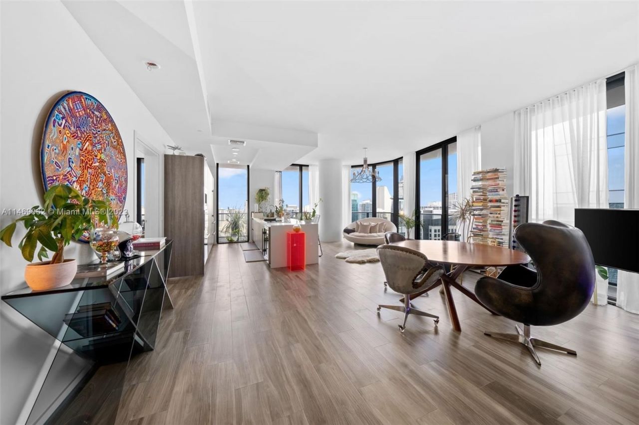 Piso en Miami, Estados Unidos, 220 m² - imagen 5