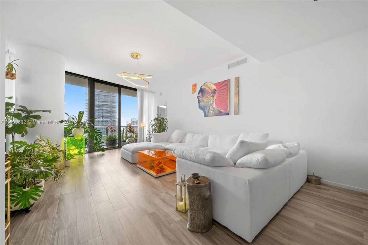 Piso en Miami, Estados Unidos, 220 m² - imagen 14