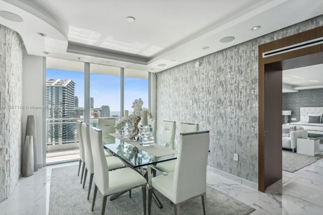 Flat in Miami, USA, 210 m² - picture 6