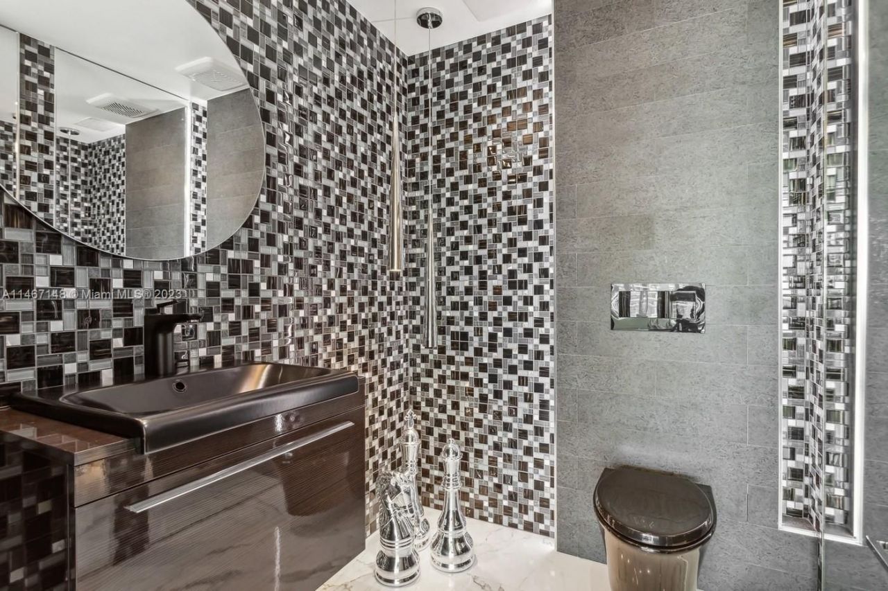 Flat in Miami, USA, 210 m² - picture 7