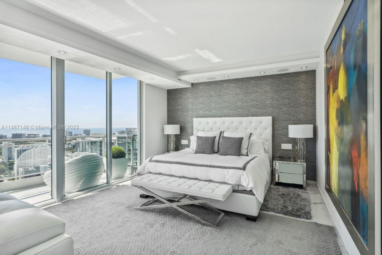 Flat in Miami, USA, 210 m² - picture 10