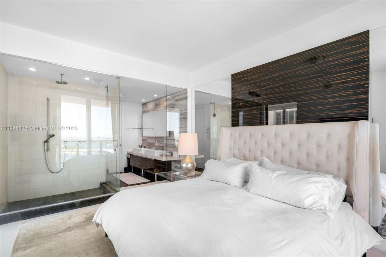 Flat in Miami, USA, 200 m² - picture 9