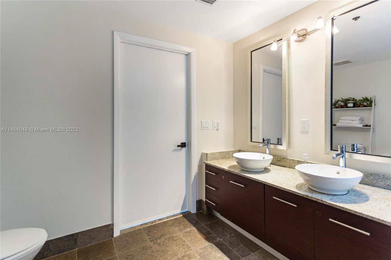 Loft en Miami, Estados Unidos, 120 m² - imagen 11