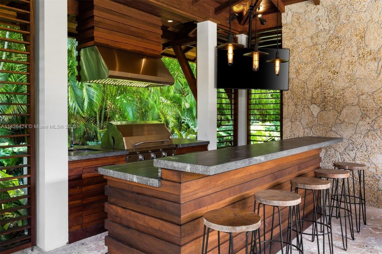 Domaine à Miami, États-Unis, 500 m² - image 13