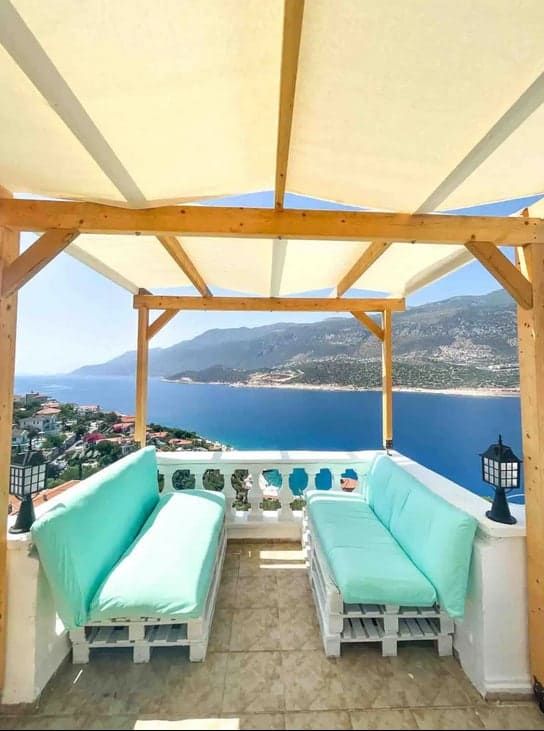 Flat in Kaş, Turkey, 140 m² - picture 1