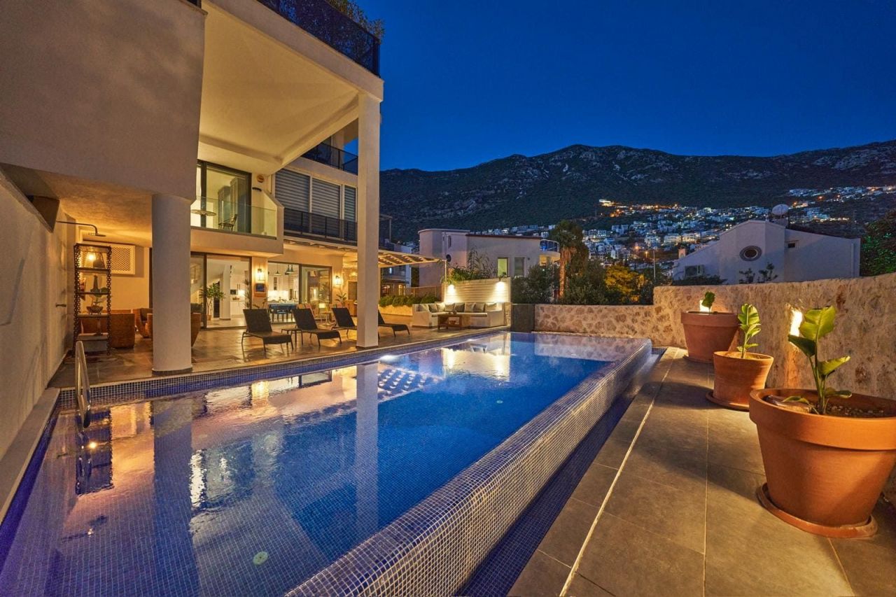 Villa in Kalkan, Türkei, 140 m² - Foto 1