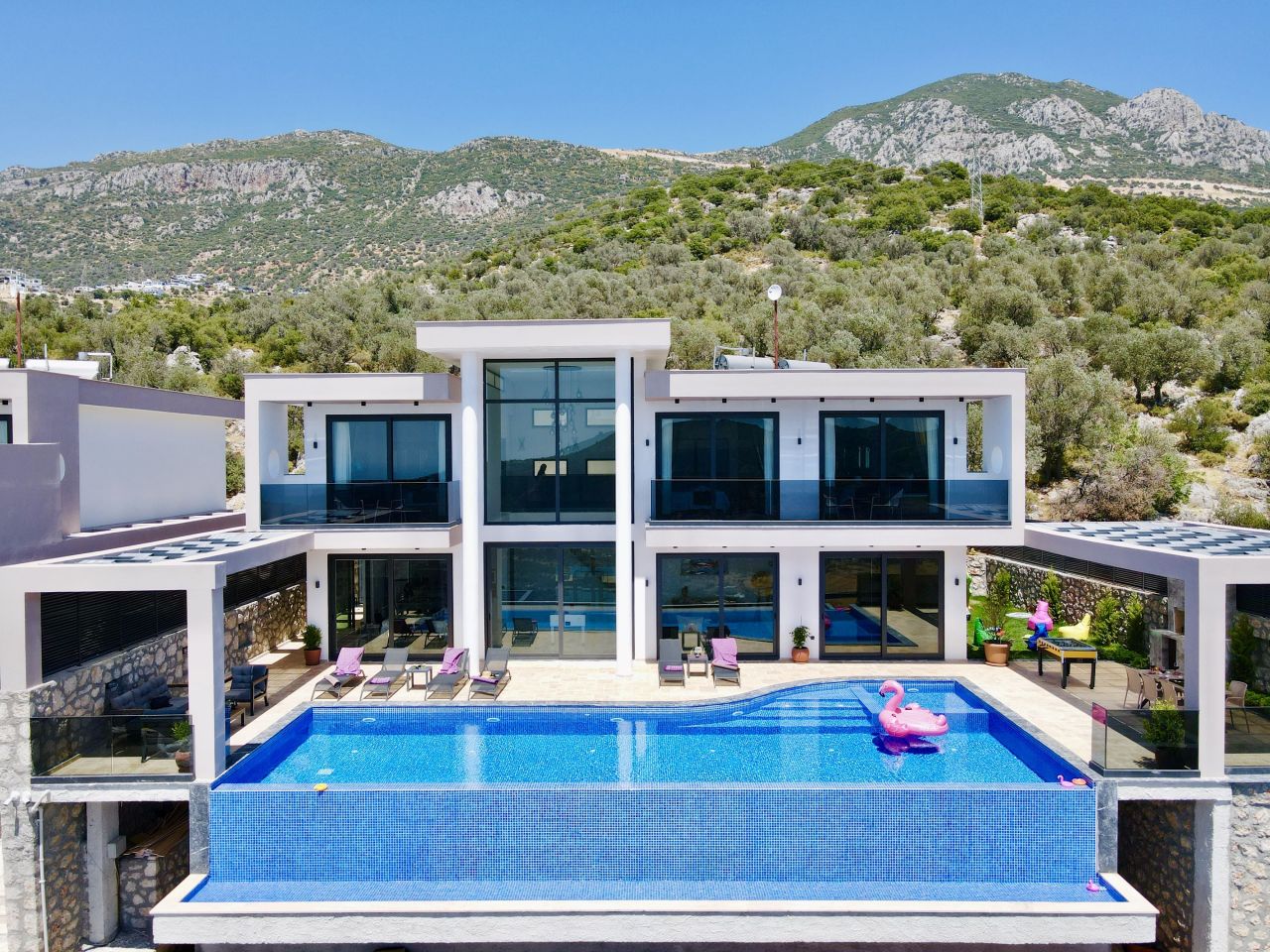 Villa en Kalkan, Turquia, 270 m² - imagen 1