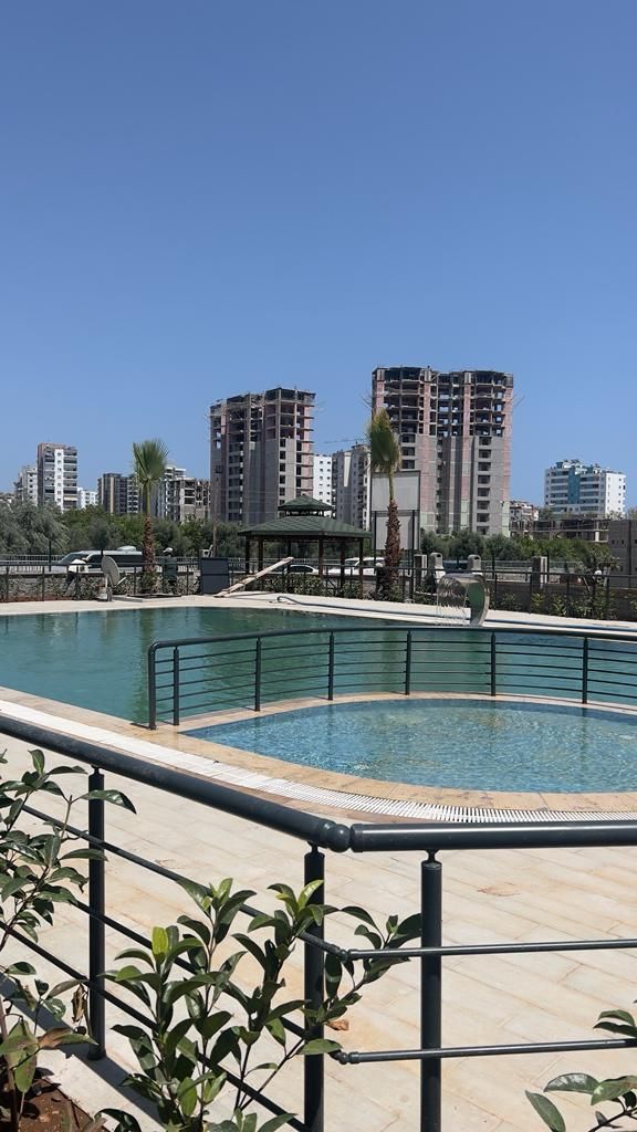 Piso en Mersin, Turquia, 67 m² - imagen 1