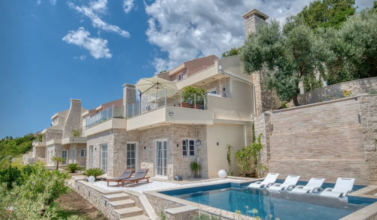 Villa à Herceg-Novi, Monténégro, 230 m² - image 1