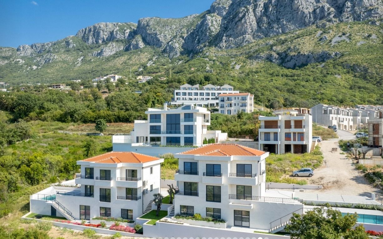 Villa in Rezevici, Montenegro, 318 m² - Foto 6