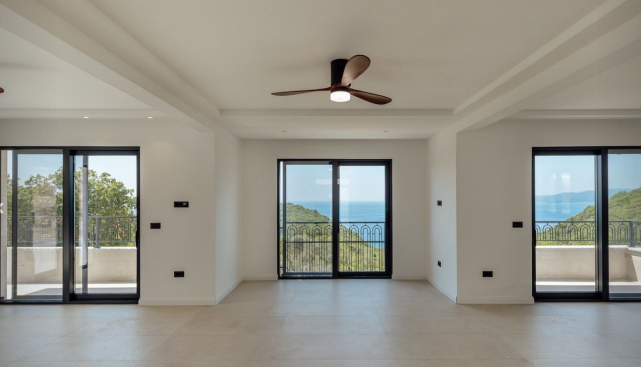 Villa in Rezevici, Montenegro, 318 m² - Foto 19