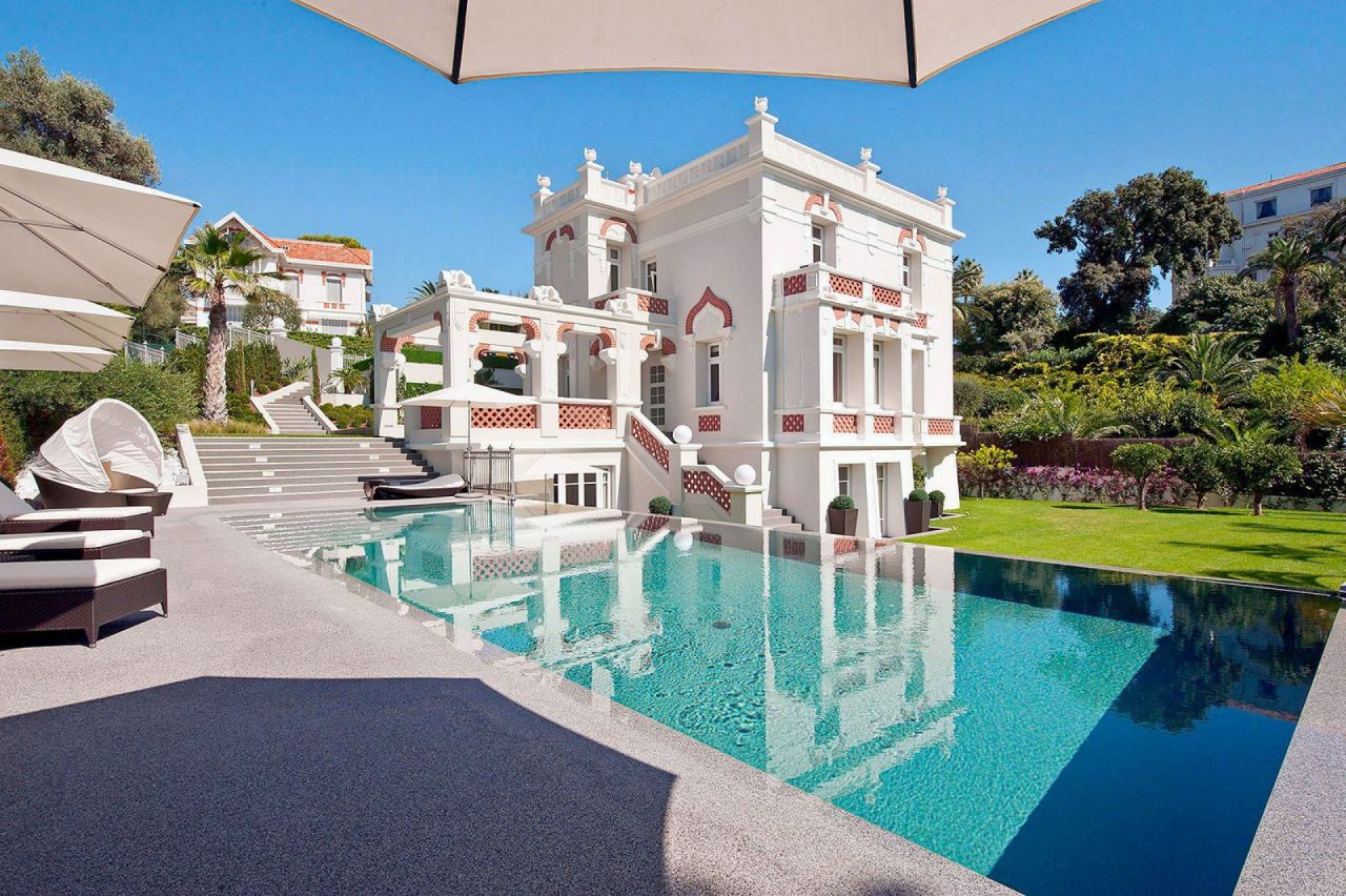 Villa en Antibes, Francia, 420 m² - imagen 1