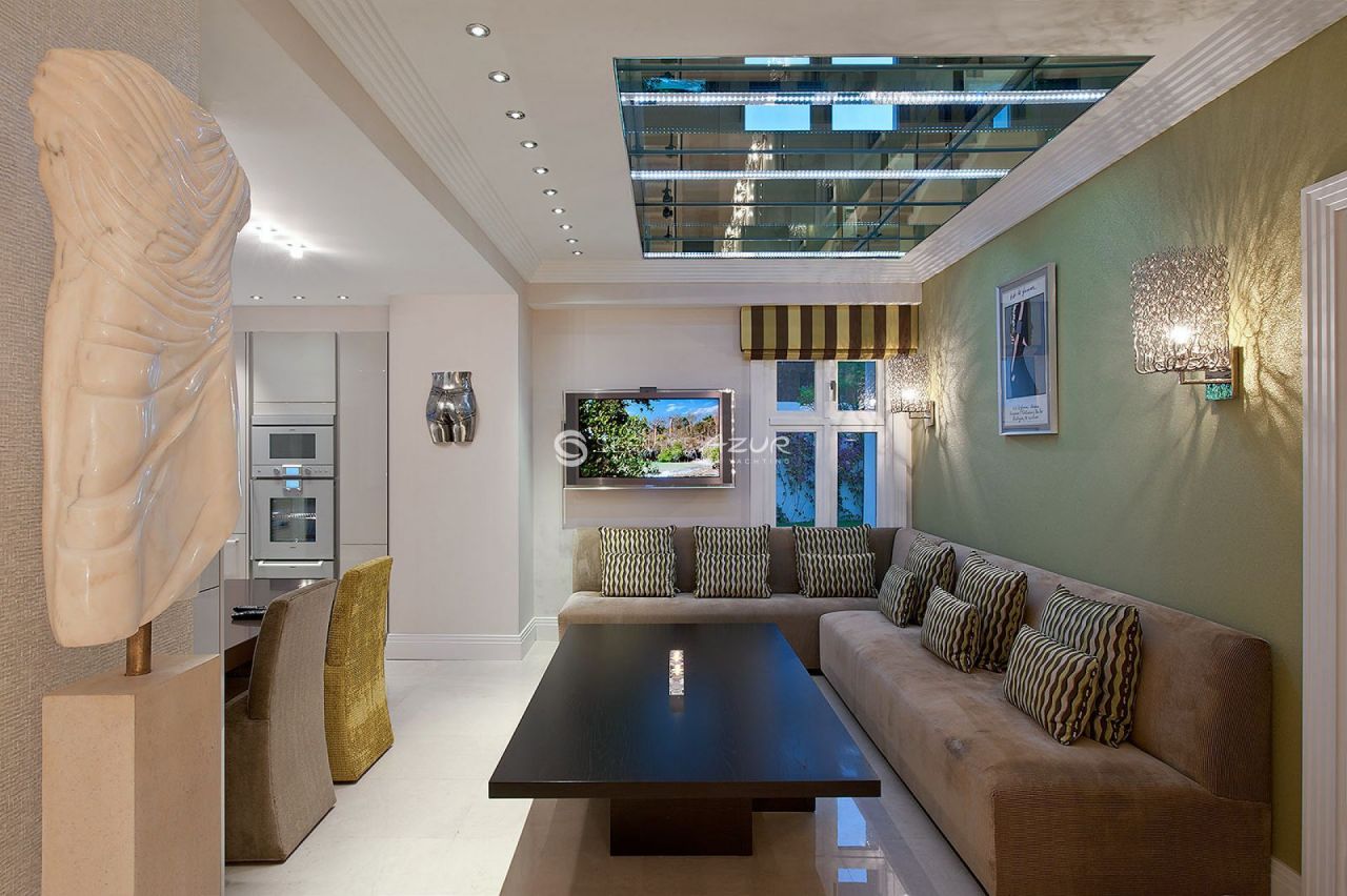 Villa à Antibes, France, 420 m² - image 9