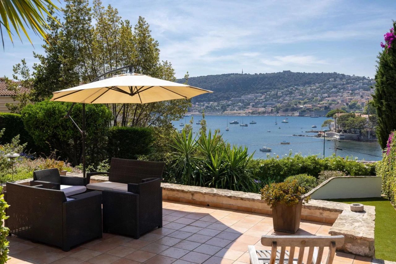 Villa in Saint-Jean-Cap-Ferrat, France, 208 m² - picture 2