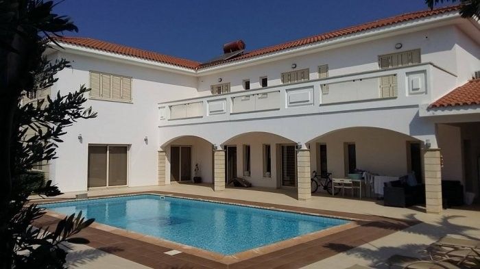 Villa en Pafos, Chipre, 460 m² - imagen 1