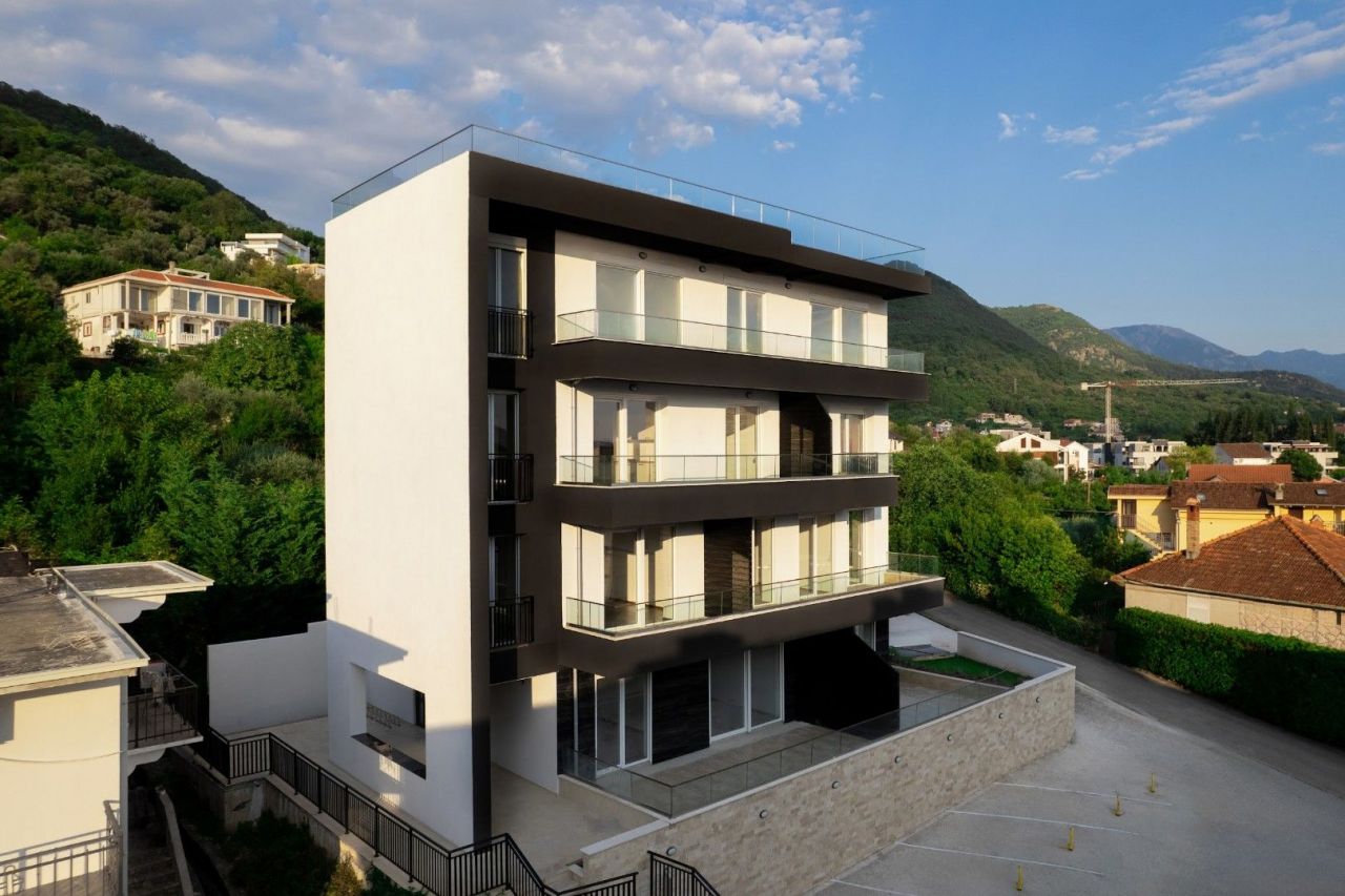 Wohnung in Tivat, Montenegro, 47 m² - Foto 2