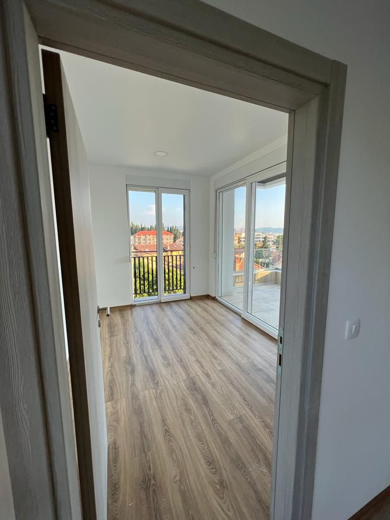 Flat in Tivat, Montenegro, 43 m² - picture 4