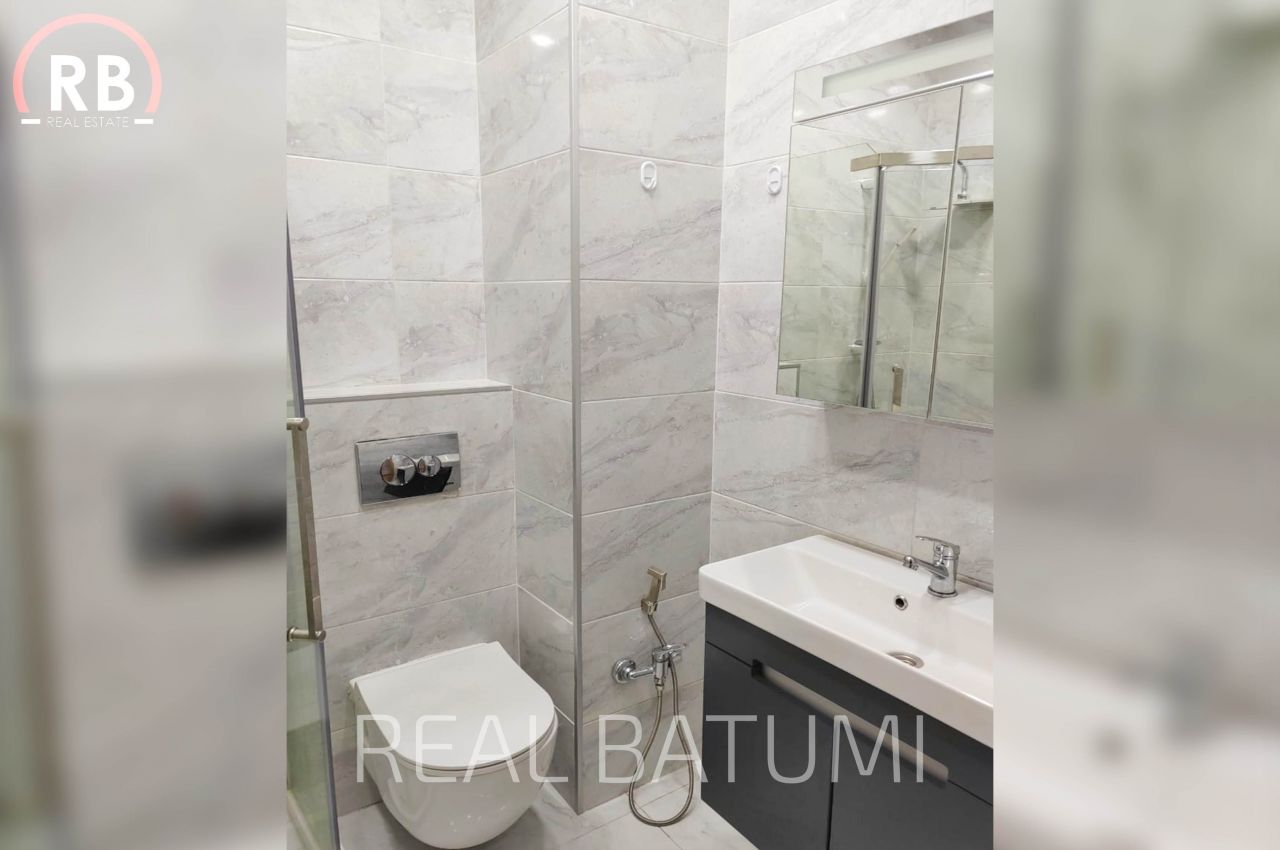 Apartment in Batumi, Georgia, 35 m² - picture 4