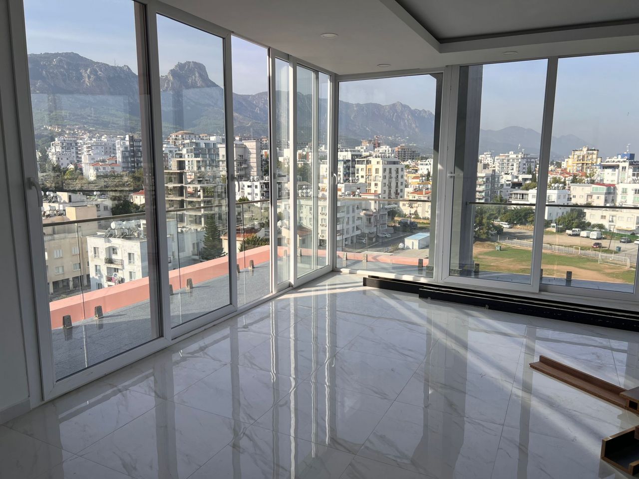 Penthouse in Kyrenia, Zypern, 145 m² - Foto 1