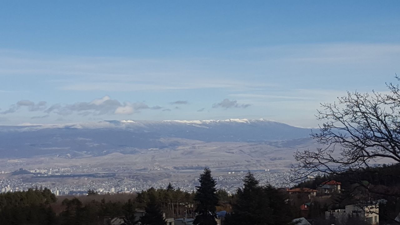 Grundstück in Tiflis, Georgien, 8 500 m² - Foto 1