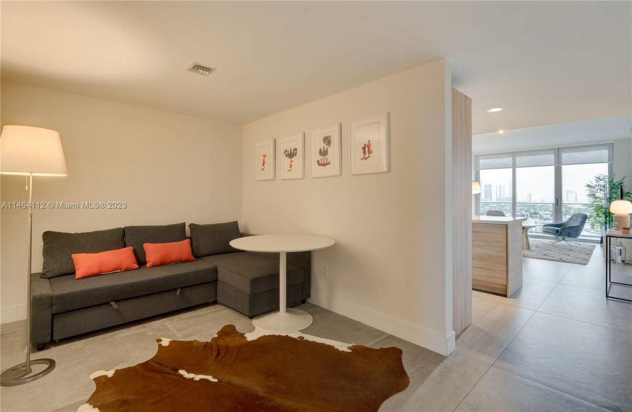 Piso en Miami, Estados Unidos, 100 m² - imagen 12