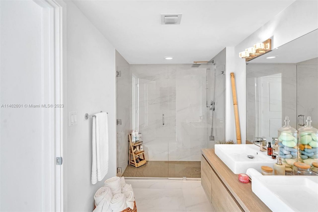 Appartamento a Miami, USA, 120 m² - foto 13