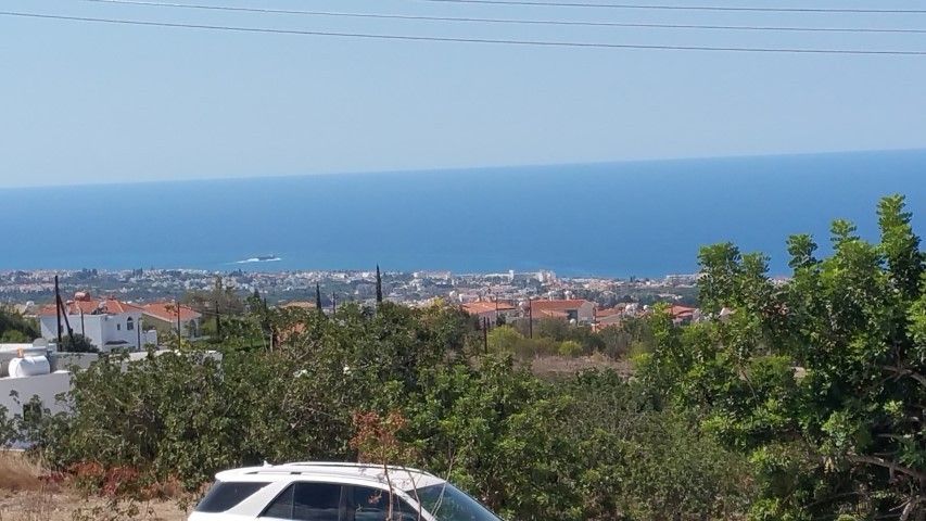 Terrain à Paphos, Chypre, 4 348 m² - image 1