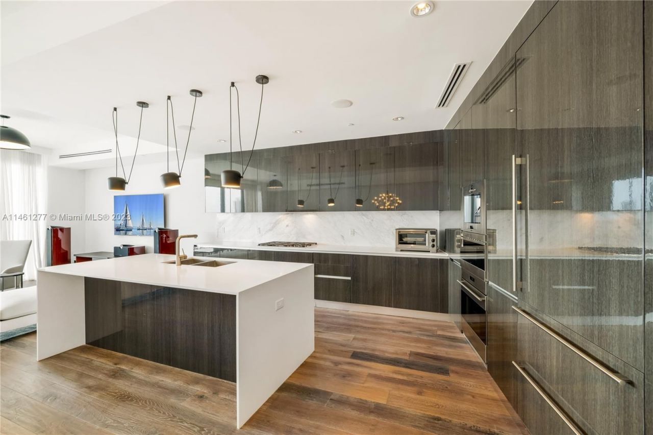 Flat in Miami, USA, 270 m² - picture 6