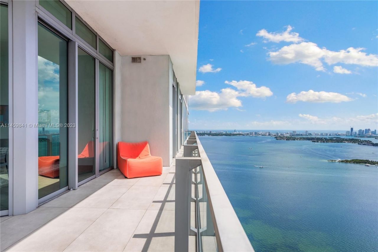 Ático en Miami, Estados Unidos, 300 m² - imagen 17