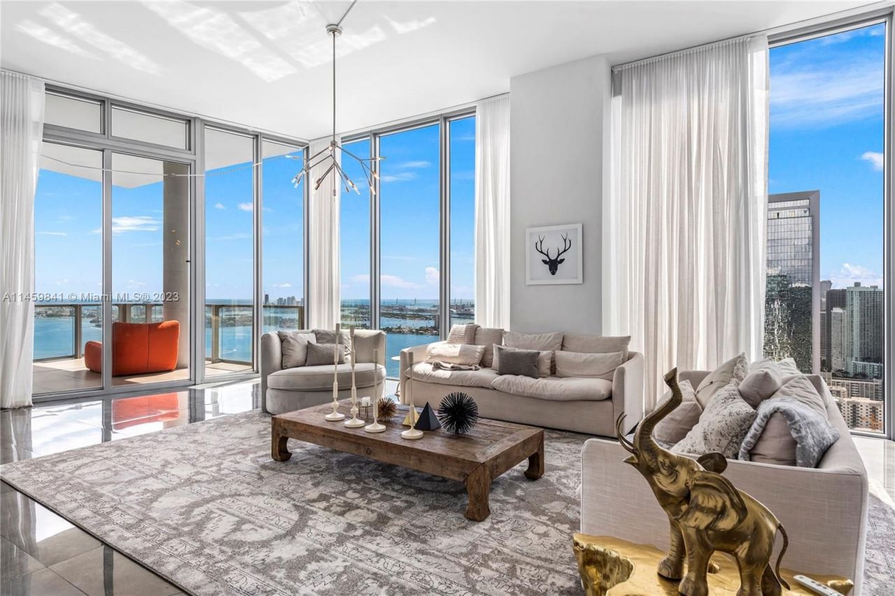 Ático en Miami, Estados Unidos, 300 m² - imagen 2