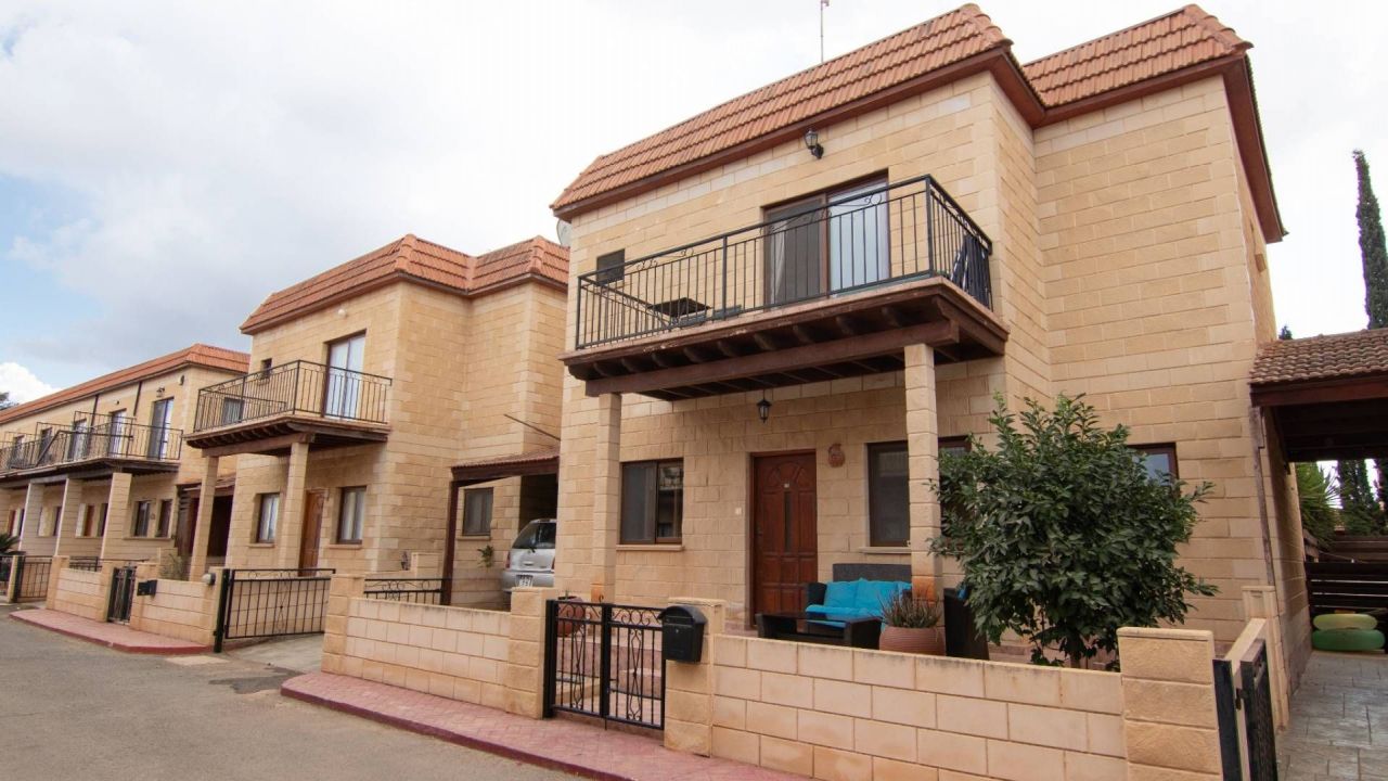 Villa in Protaras, Cyprus, 140 m² - picture 1
