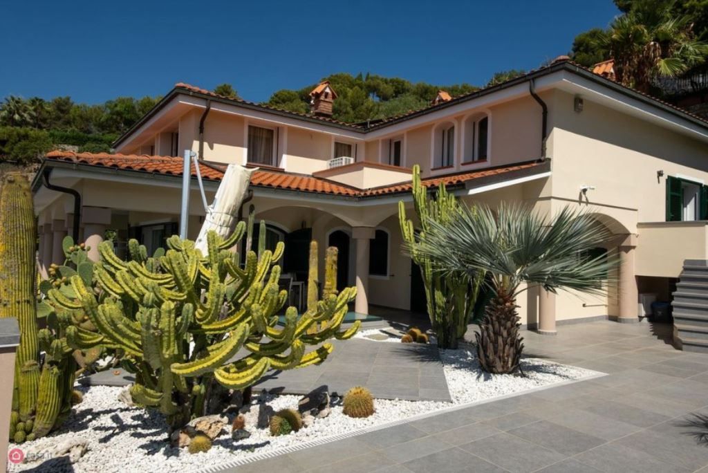 Villa ad Andora, Italia, 350 m² - foto 2