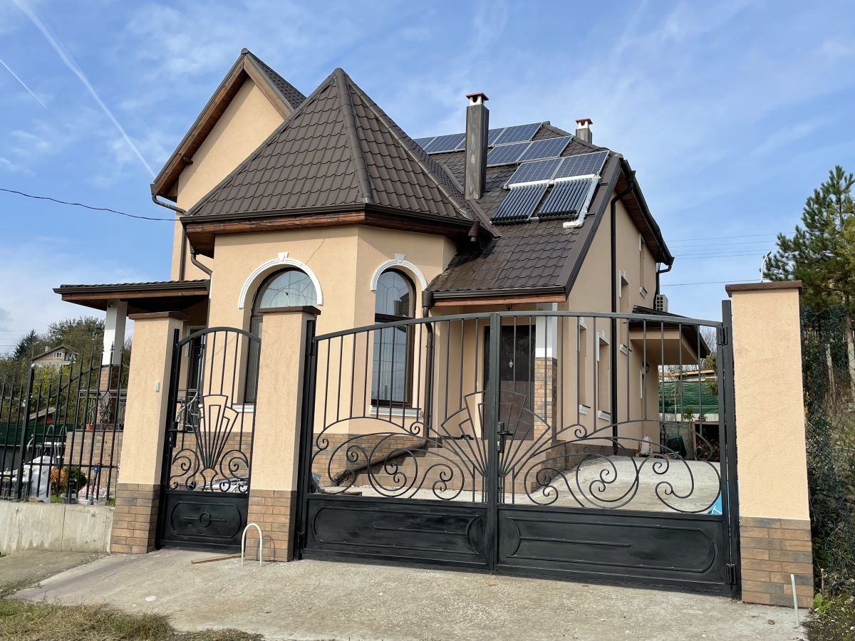 Maison à Bourgas, Bulgarie, 257 m² - image 1